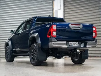 Toyota Hilux 2023 photo 3