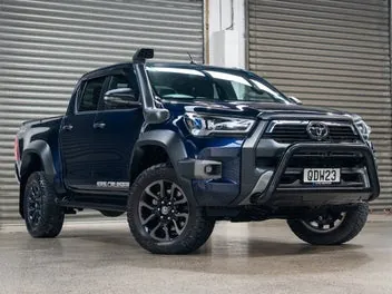 Toyota Hilux 2023 photo 2