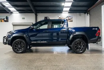 Toyota Hilux 2023 photo 4