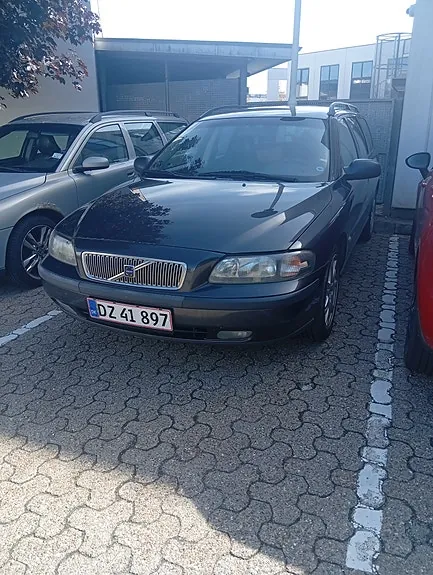 Volvo V70 2001 photo 2