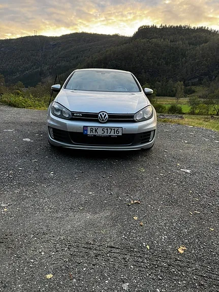 Volkswagen Golf Vi 2011 photo 3