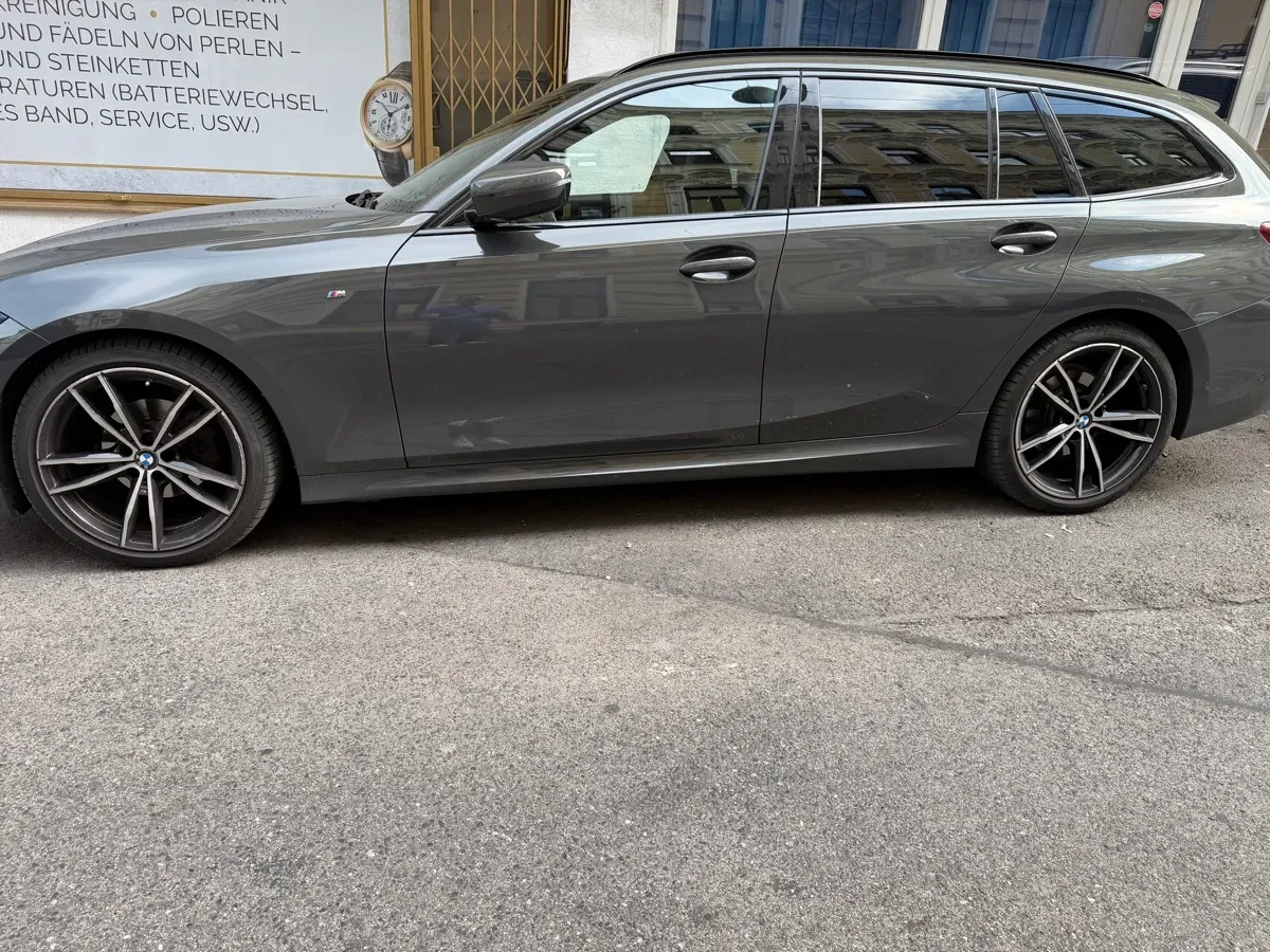 BMW 3 Series 2020 photo 3