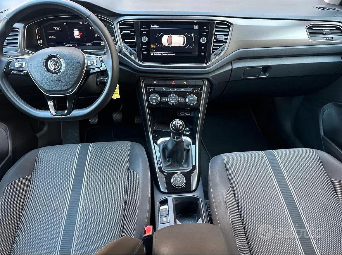 Volkswagen T-Roc 2018 photo 5