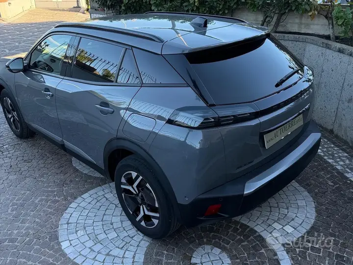 Peugeot 2008 2023 photo 3