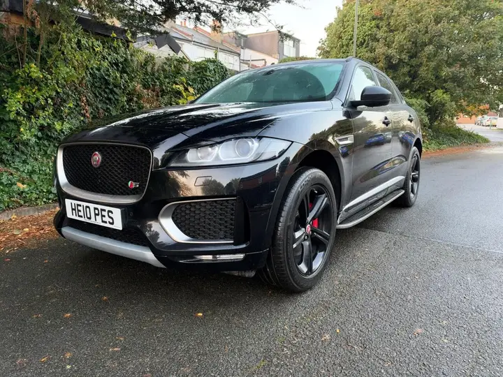 Jaguar F-Pace 2018 photo 5