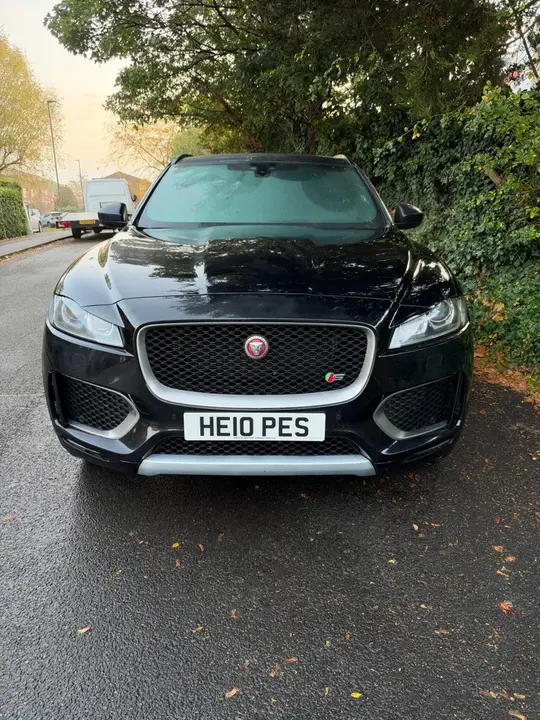 Jaguar F-Pace