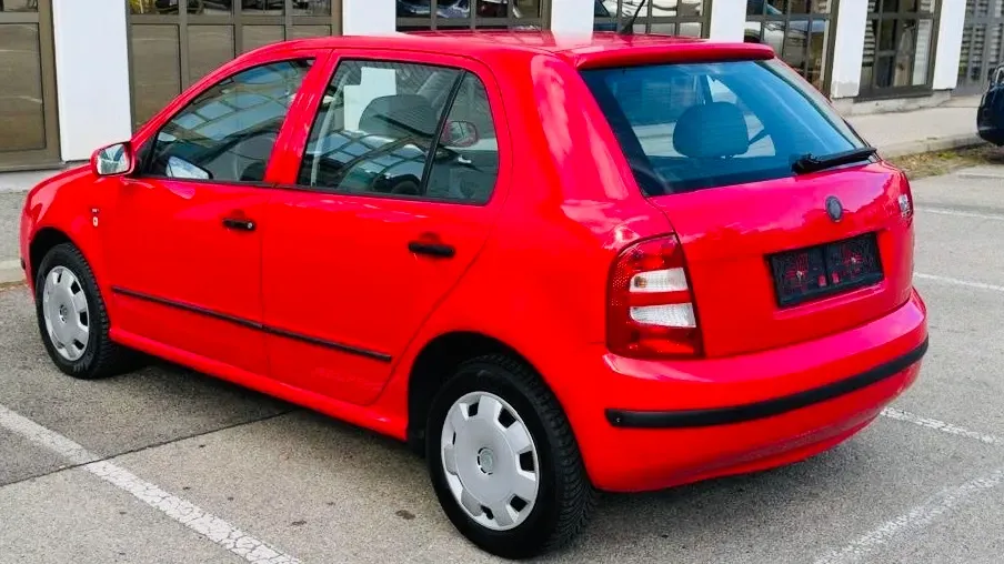 Skoda Fabia 2000 photo 2