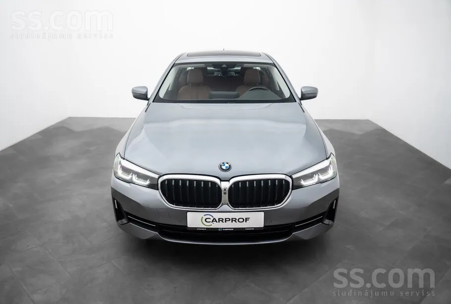 BMW 530E 2020 photo 2
