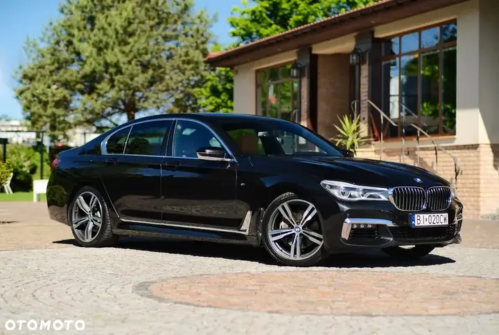 BMW 7 Series 2016 photo 2