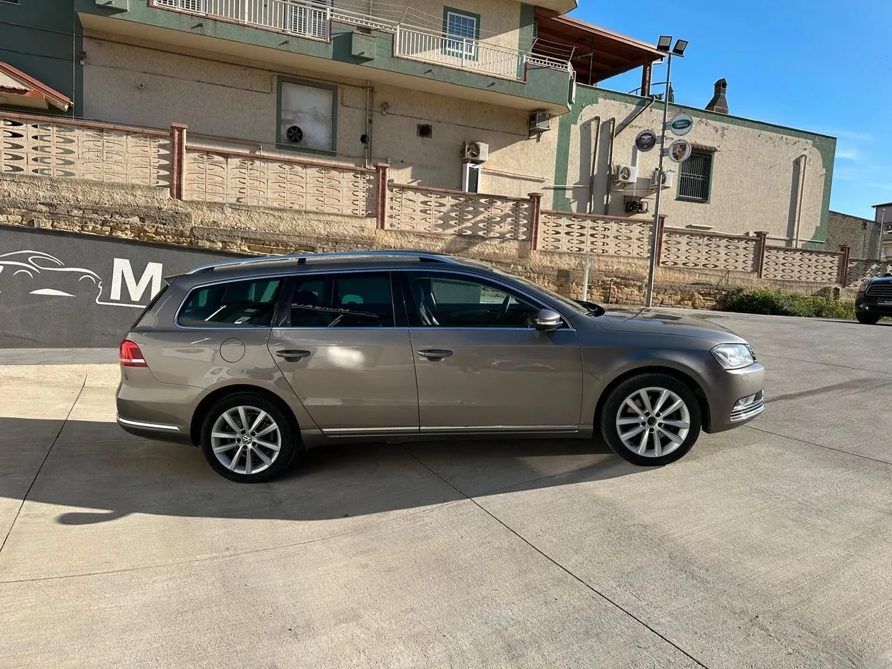 Volkswagen Passat 2011 photo 4