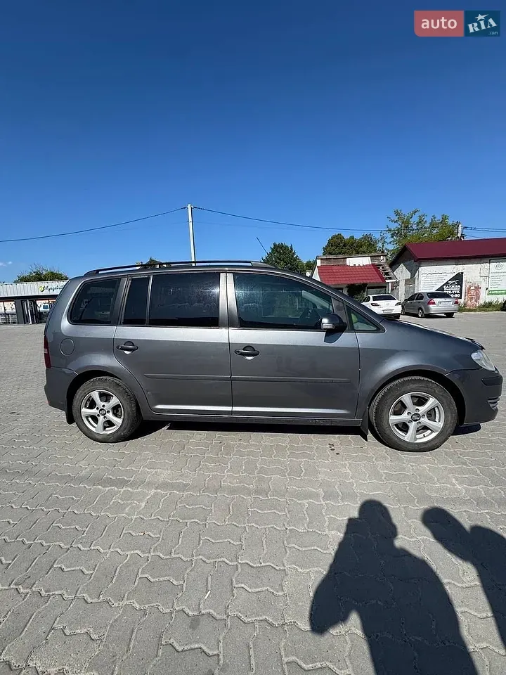 Volkswagen Touran 2007 photo 5