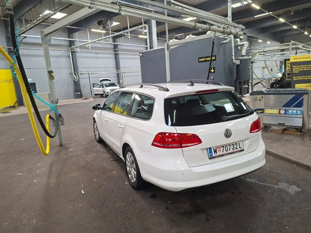 Volkswagen Passat 2014 photo 2