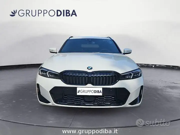BMW 3 Series 2025 photo 2