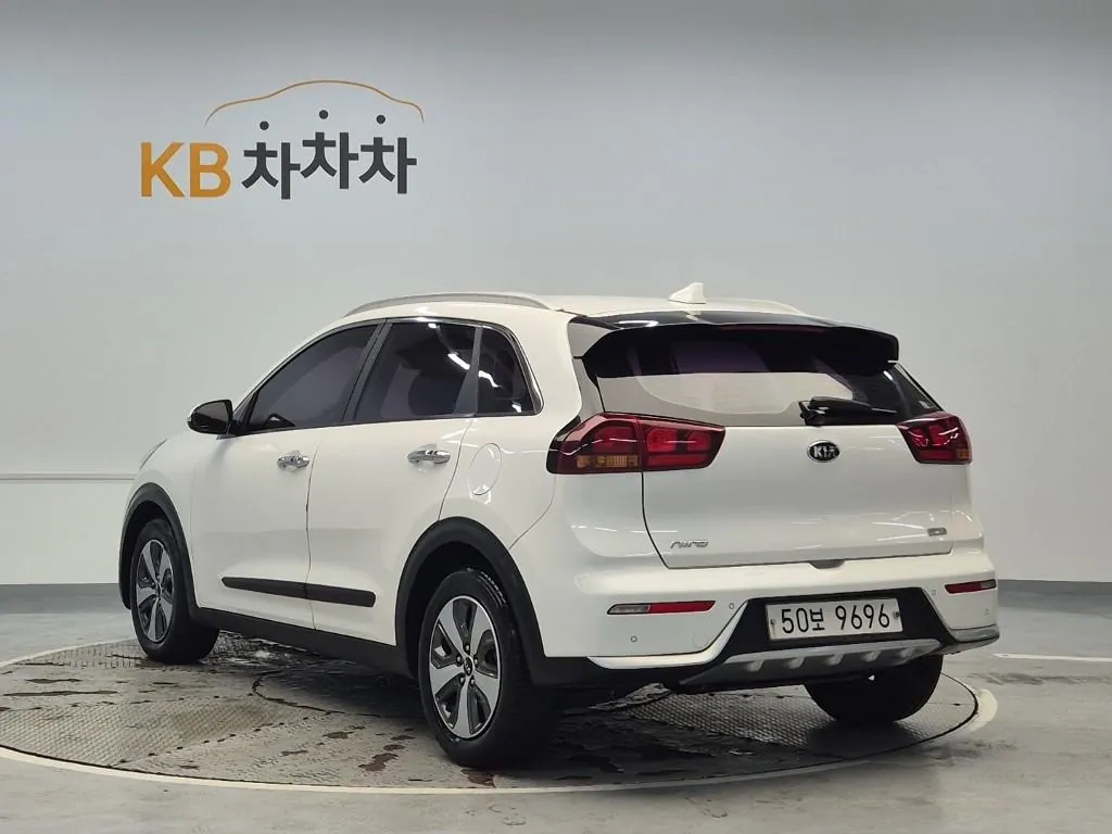 Kia Niro 2017 photo 2