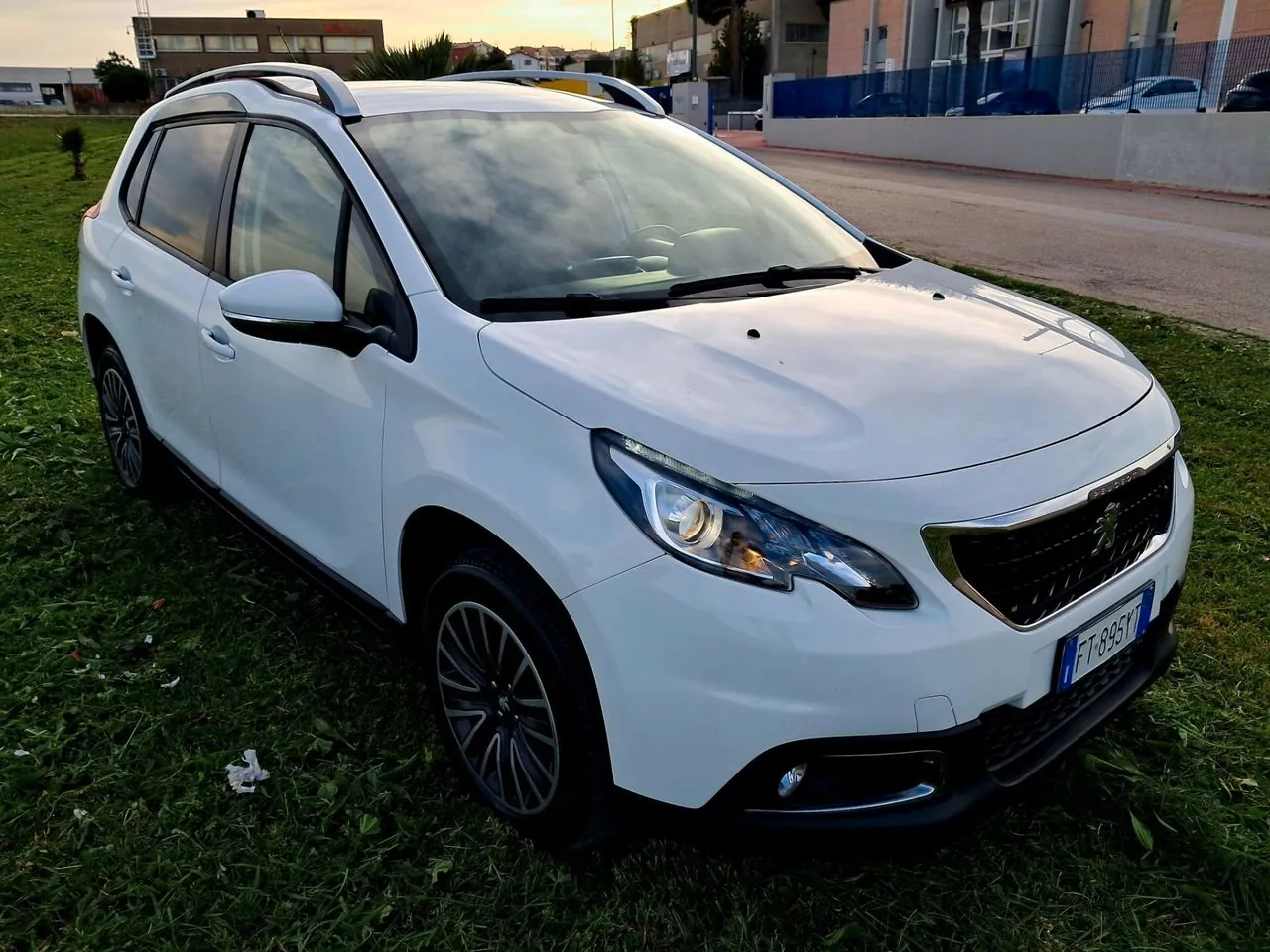 Peugeot 2008 2019 photo 3