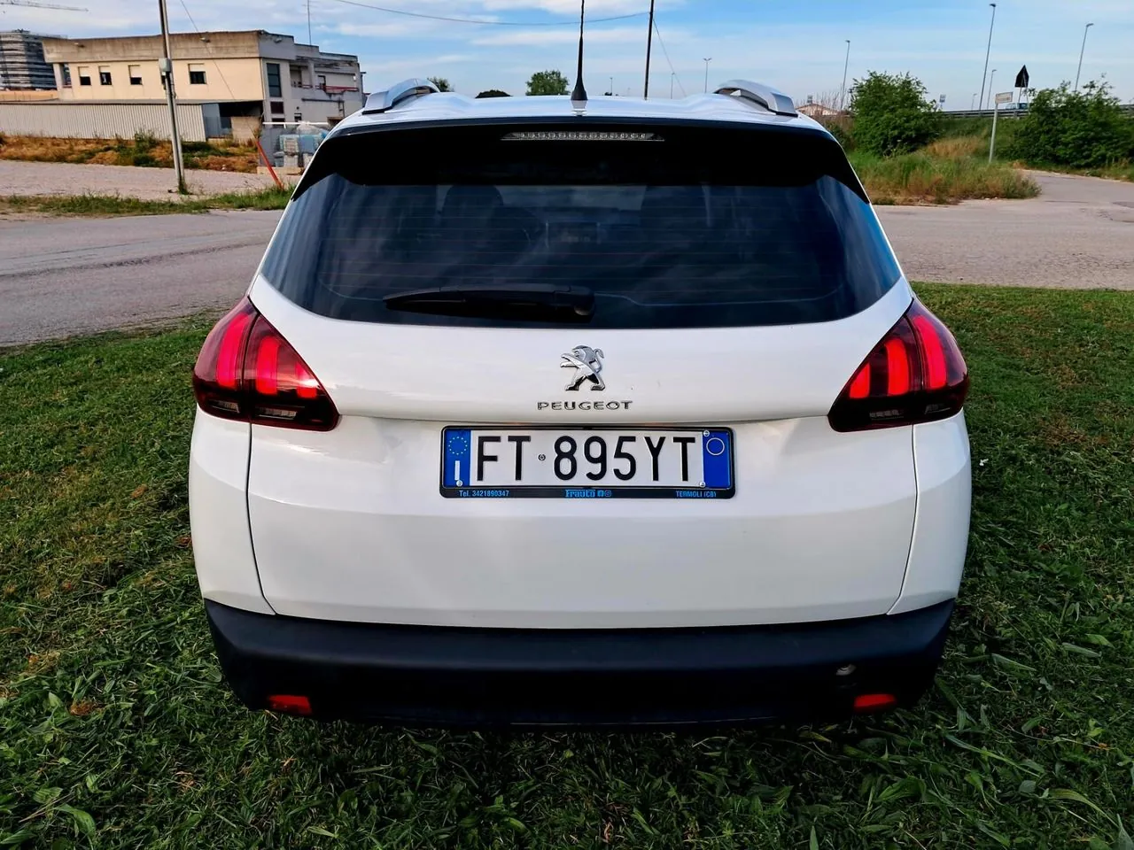 Peugeot 2008 2019 photo 4
