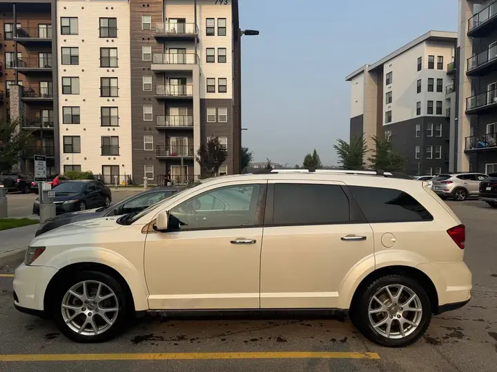 Dodge Journey 2013 photo 4