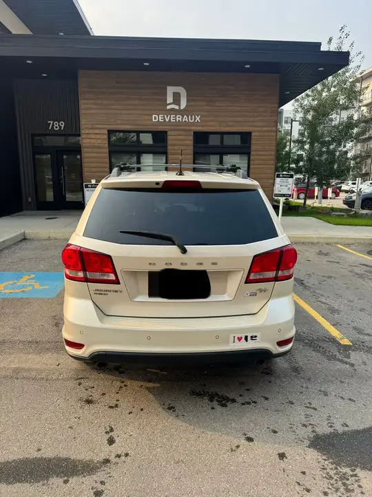Dodge Journey 2013 photo 2