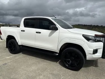 Toyota Hilux 2022 photo 2