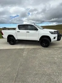 Toyota Hilux 2022 photo 4