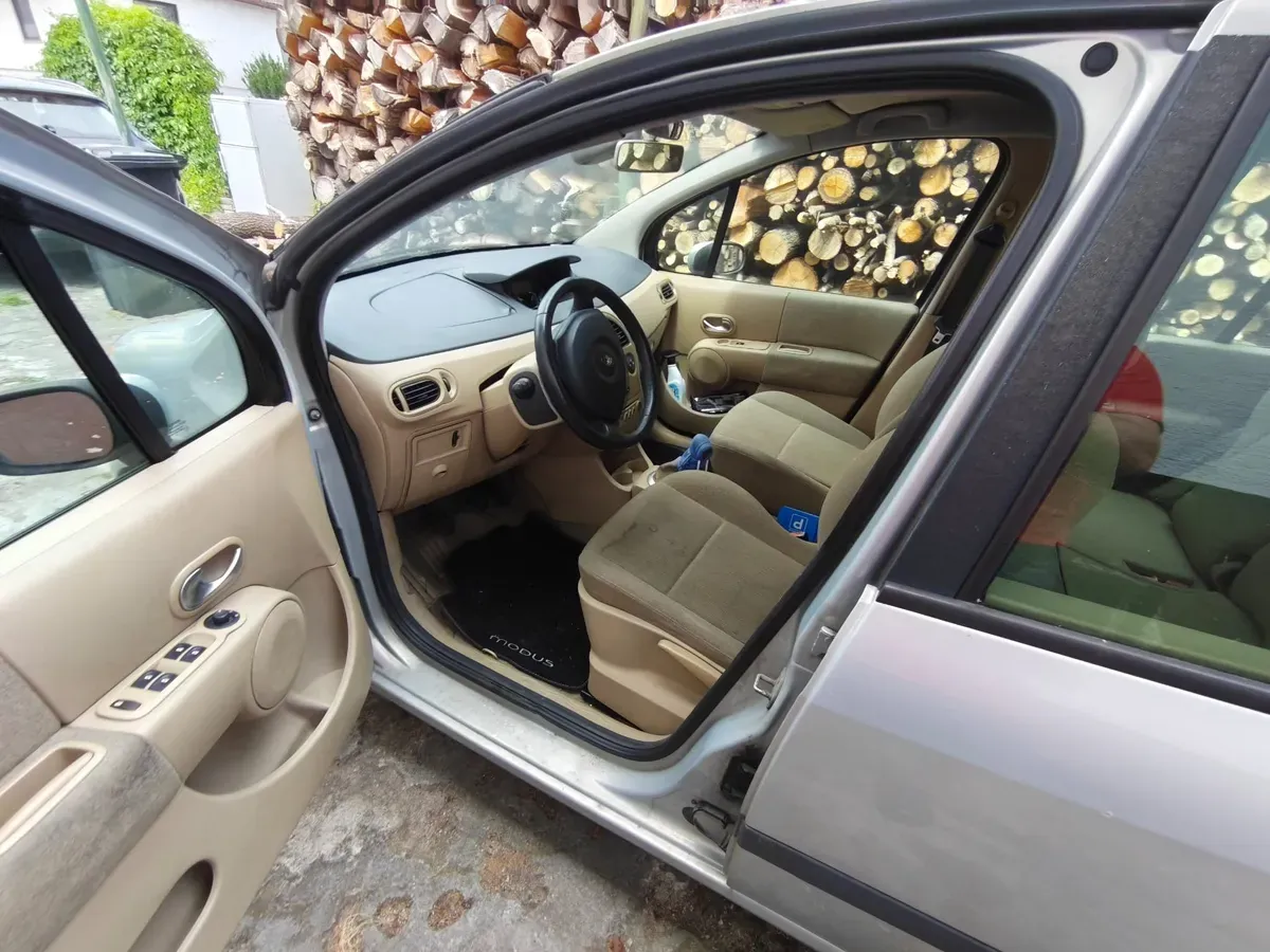 Renault Modus 2005 photo 3
