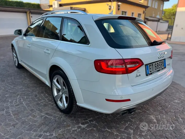 Audi A4 Allroad 2013 photo 4
