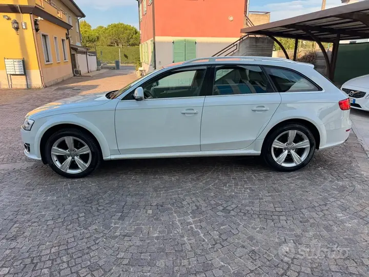 Audi A4 Allroad 2013 photo 3