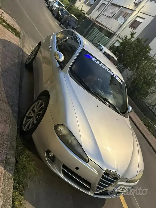 Alfa Romeo 147 2008 photo 2