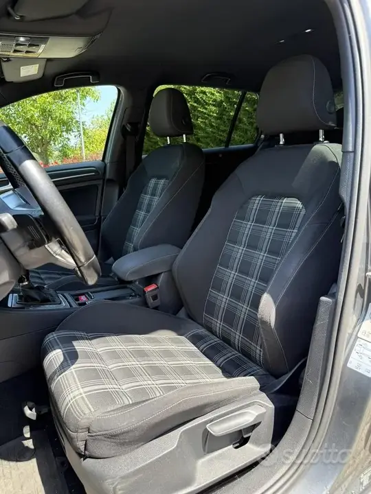 Volkswagen Golf 2018 photo 5