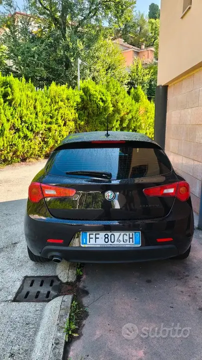 Alfa Romeo Giulietta 2016 photo 5