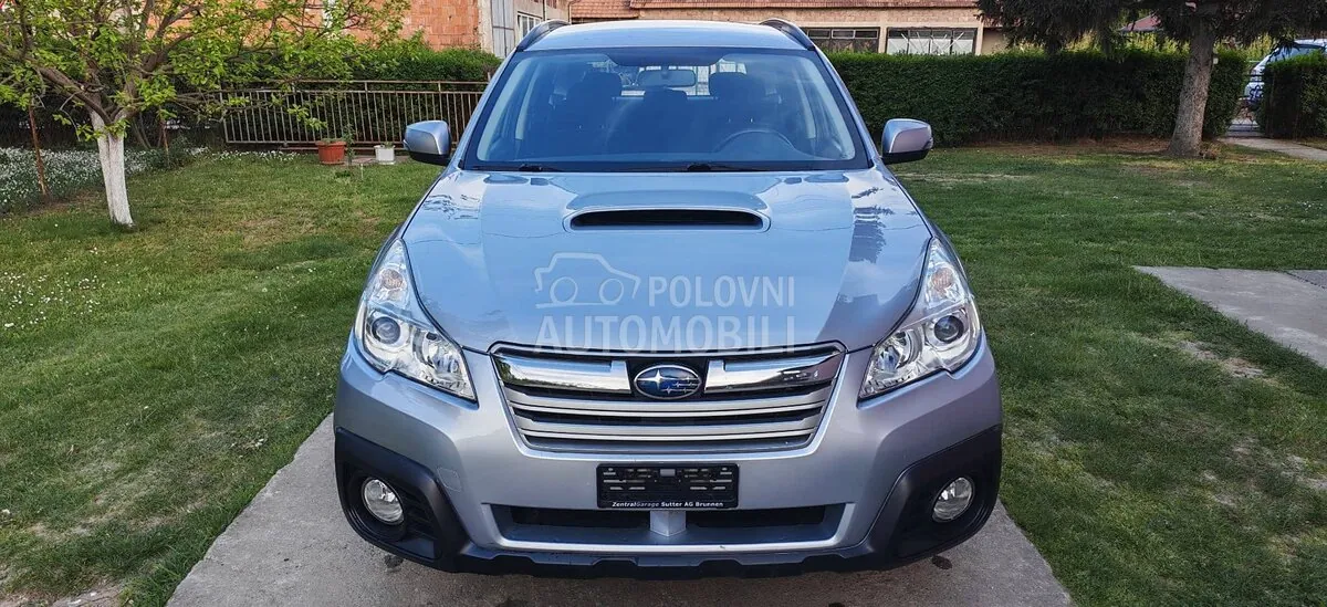Subaru Outback 2013 photo 2