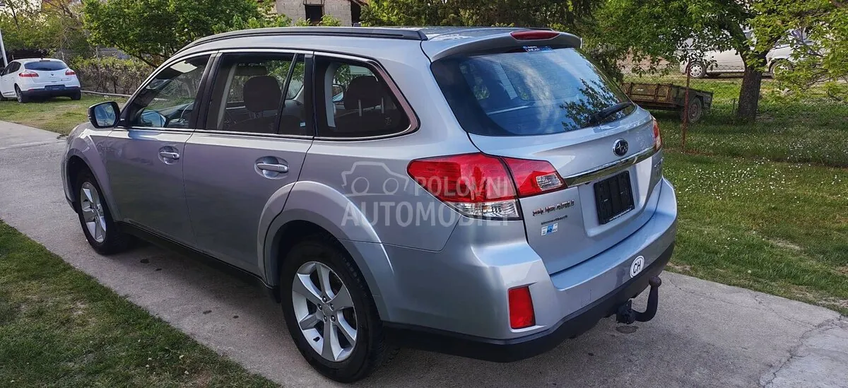 Subaru Outback 2013 photo 5
