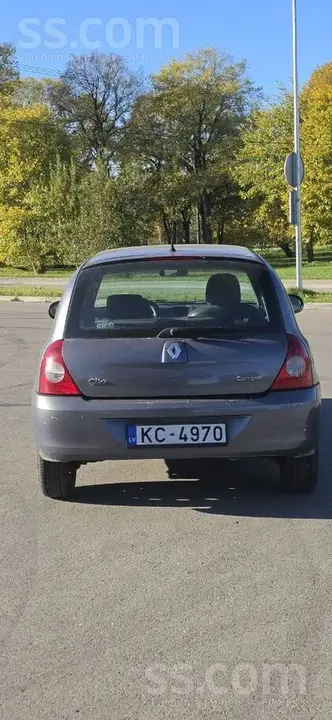 Renault Clio 2009 photo 2