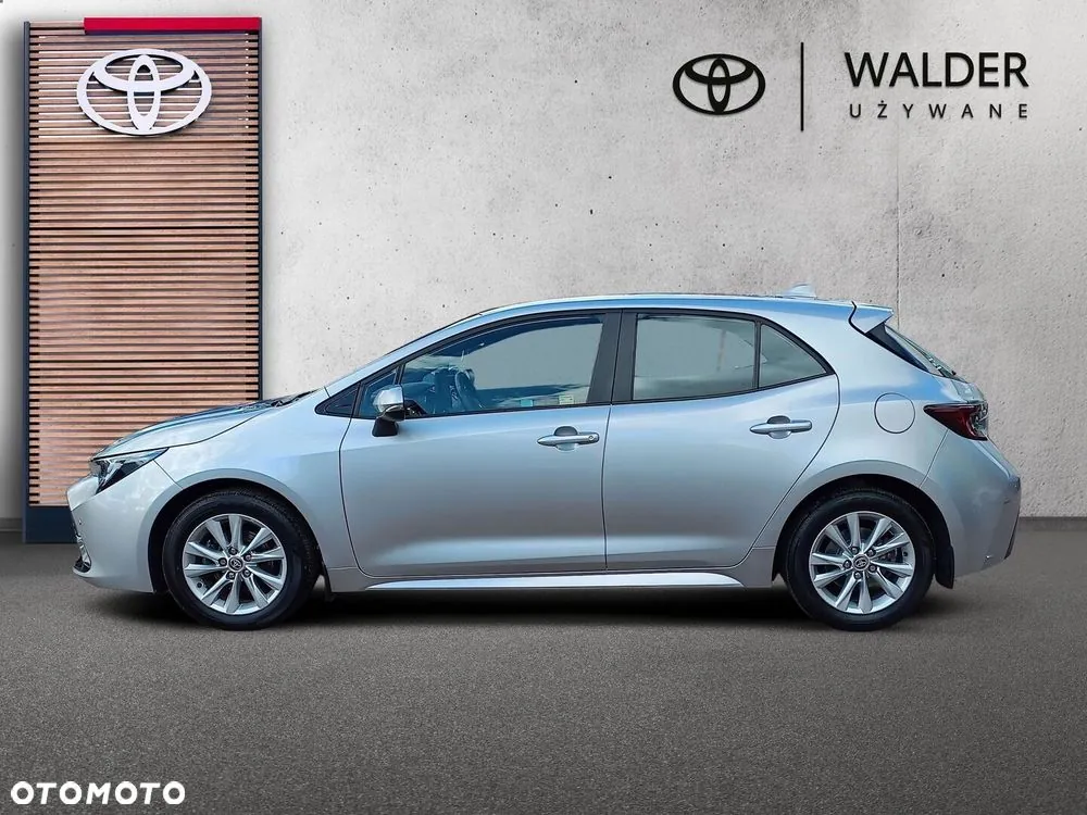 Toyota Corolla 2023 photo 2
