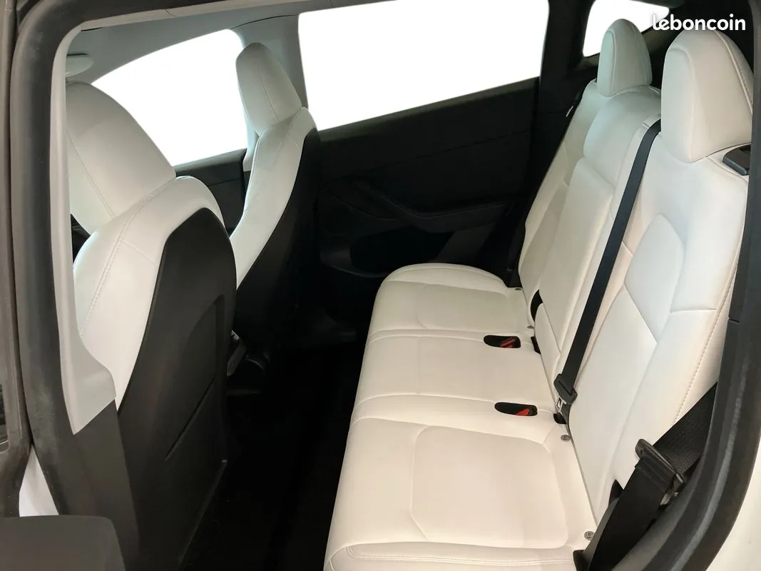 Tesla Model Y 2023 photo 5