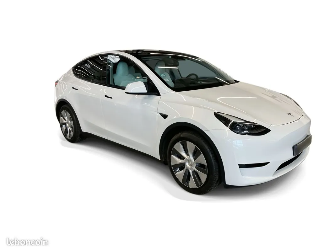 Tesla Model Y 2023 photo 3