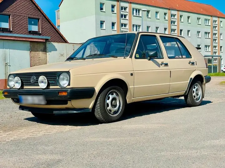 Volkswagen Golf 2