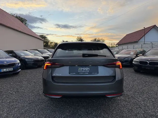 Skoda Octavia Combi 2024 photo 4