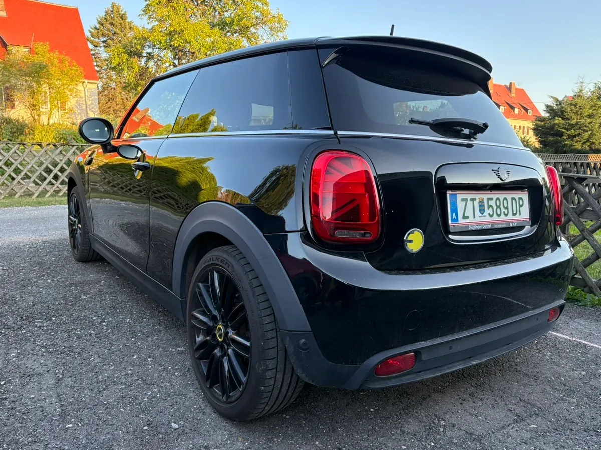 Mini Cooper 2022 photo 2