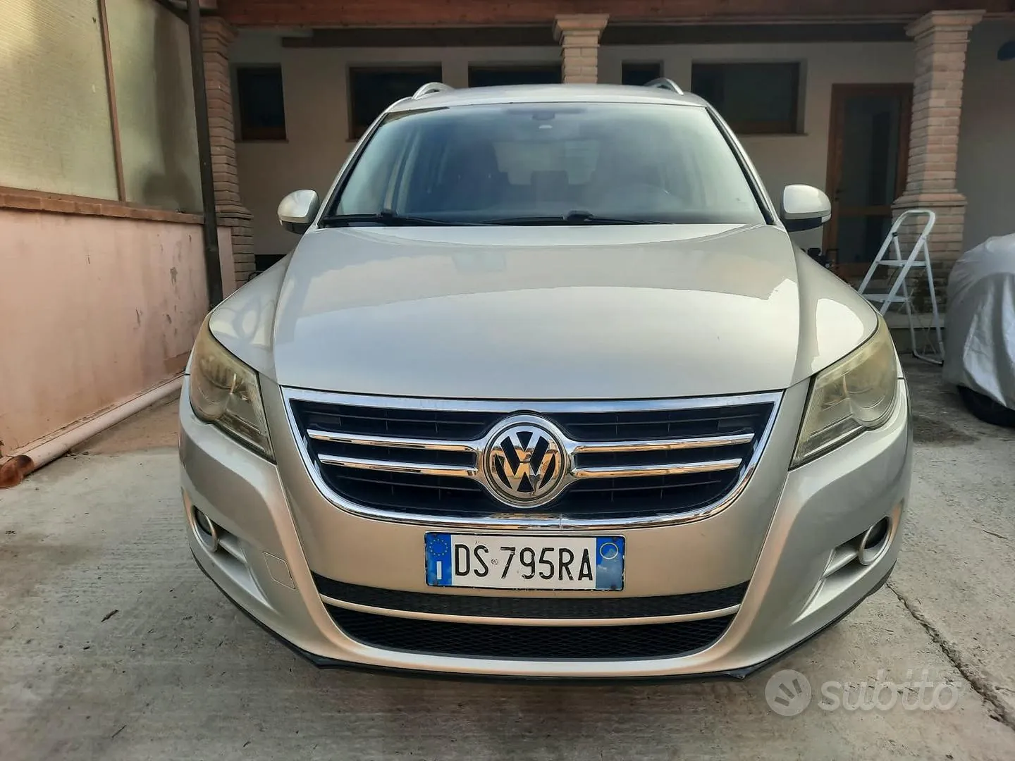 Volkswagen Tiguan 2008 photo 2