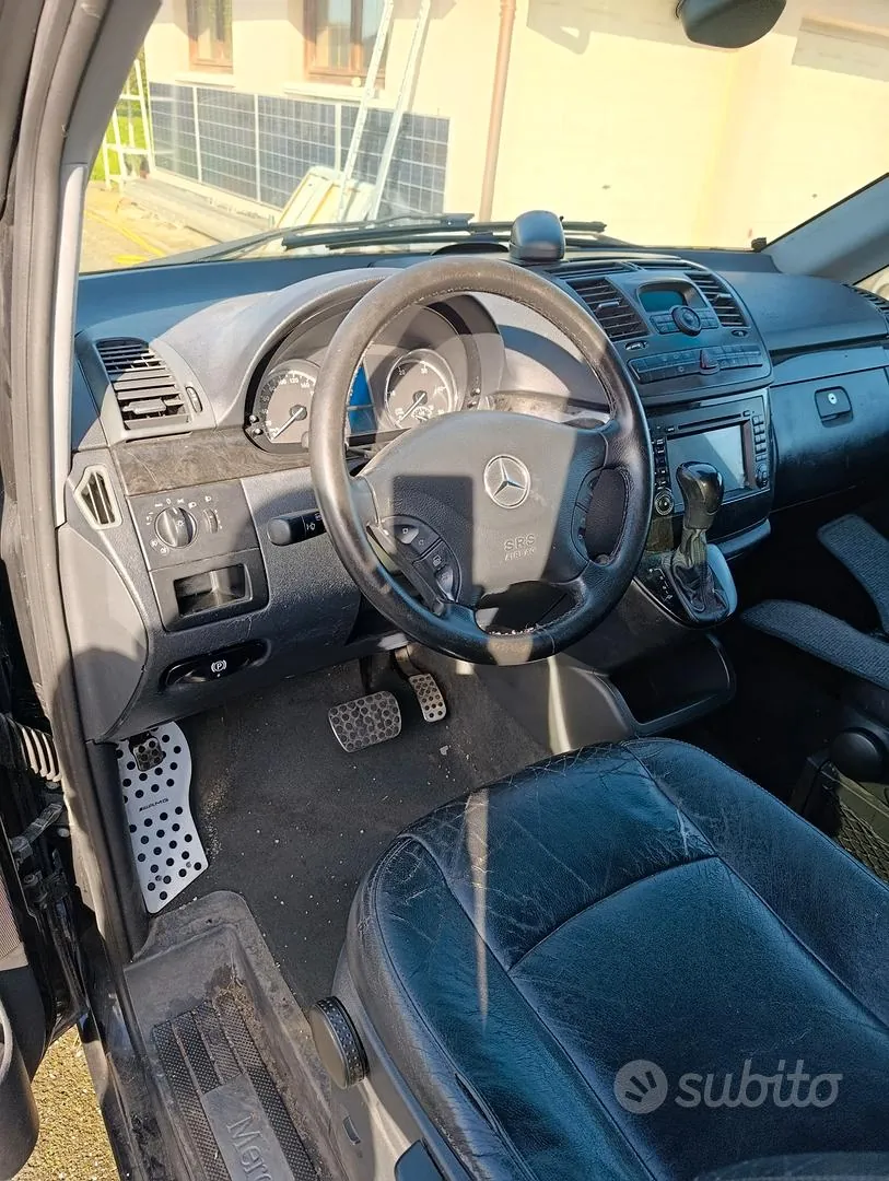Mercedes-Benz Viano 2009 photo 4