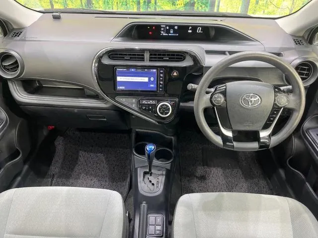 Toyota Aqua L 2019 photo 2