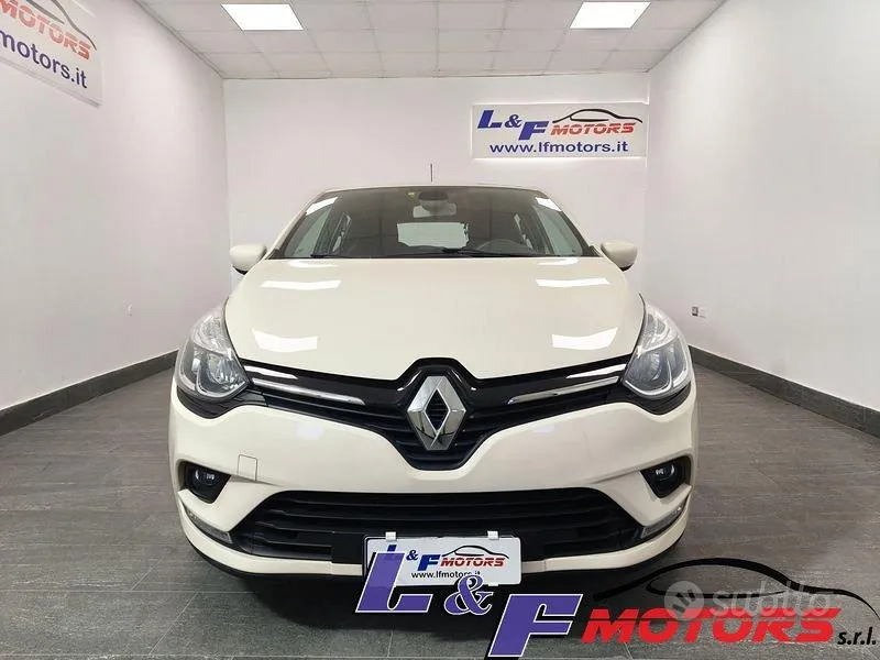Renault Clio 2018 photo 2