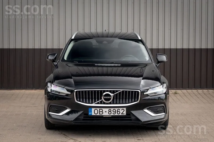 Volvo V60 2020 photo 2