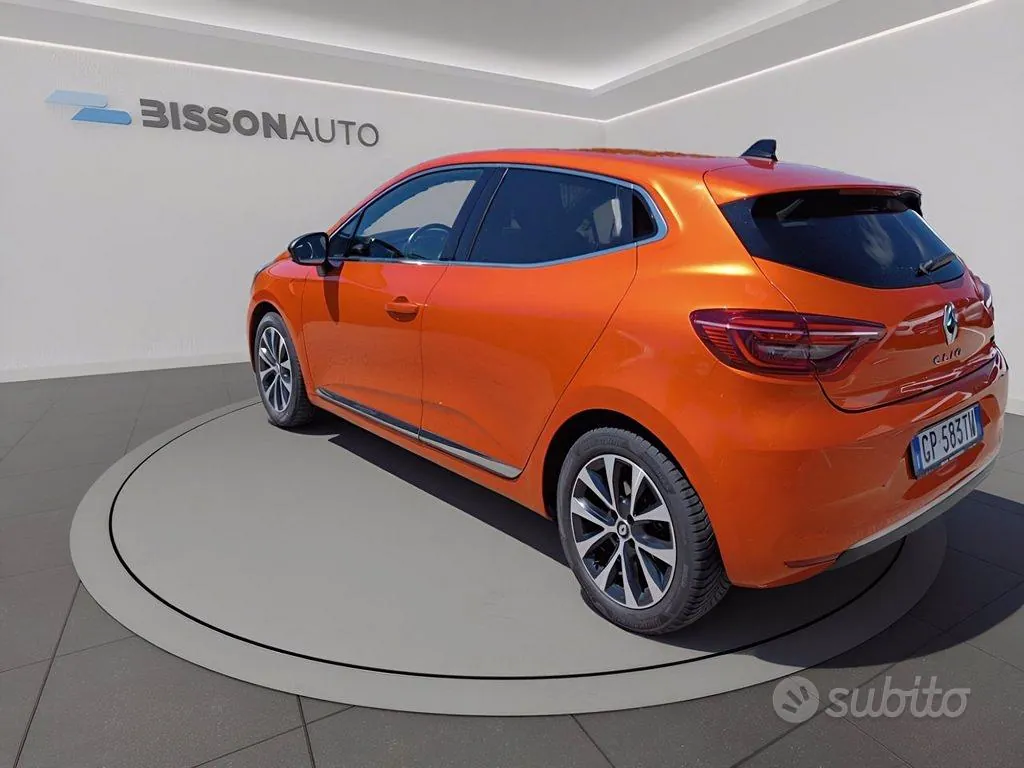 Renault Clio 2023 photo 3