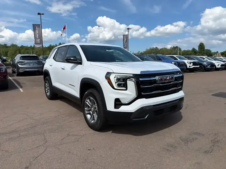 GMC Terrain 2027 photo 3