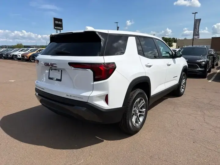 GMC Terrain 2027 photo 5