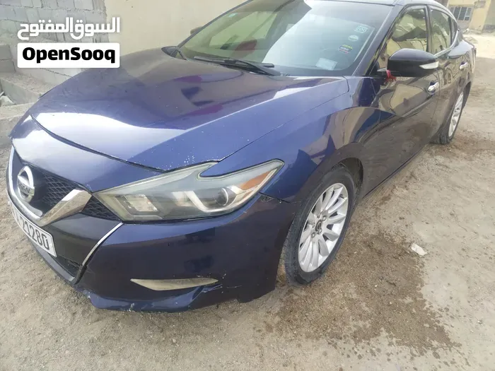Nissan Maxima