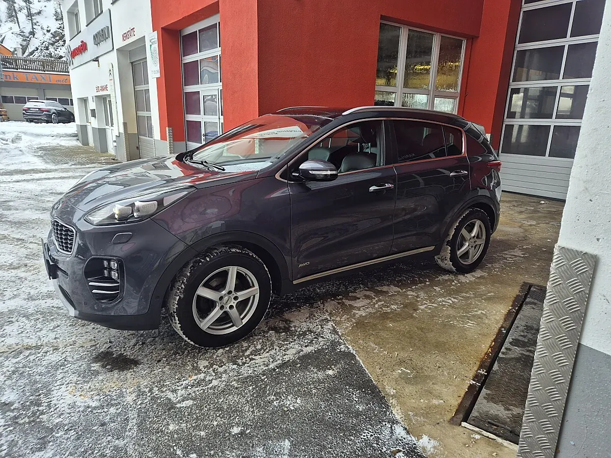 Kia Sportage 2018 photo 2