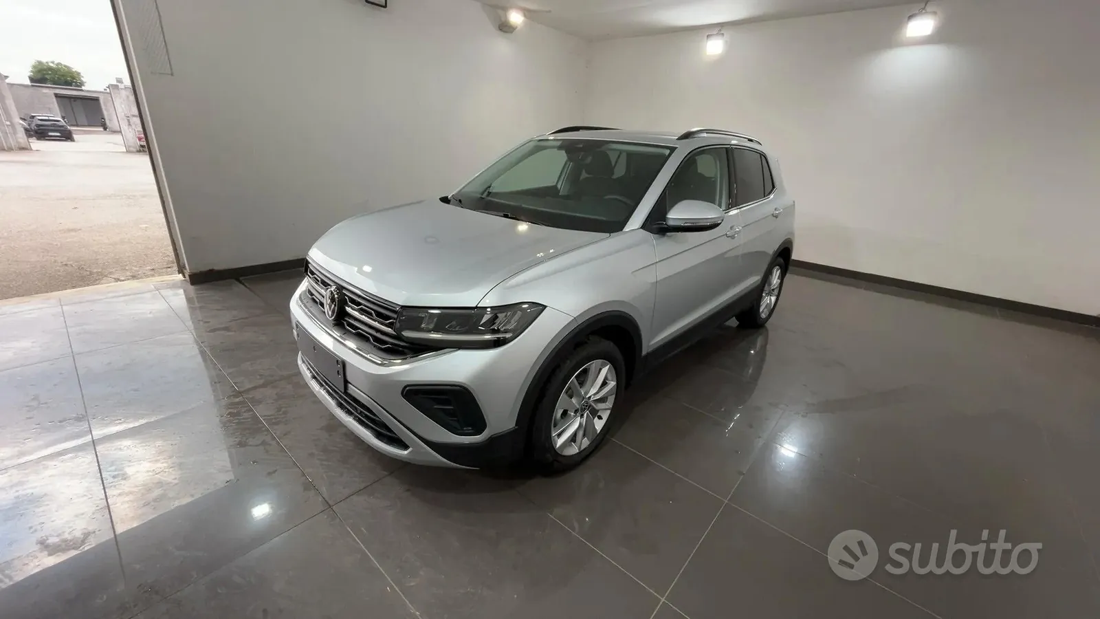 Volkswagen T-Cross 2026 photo 2